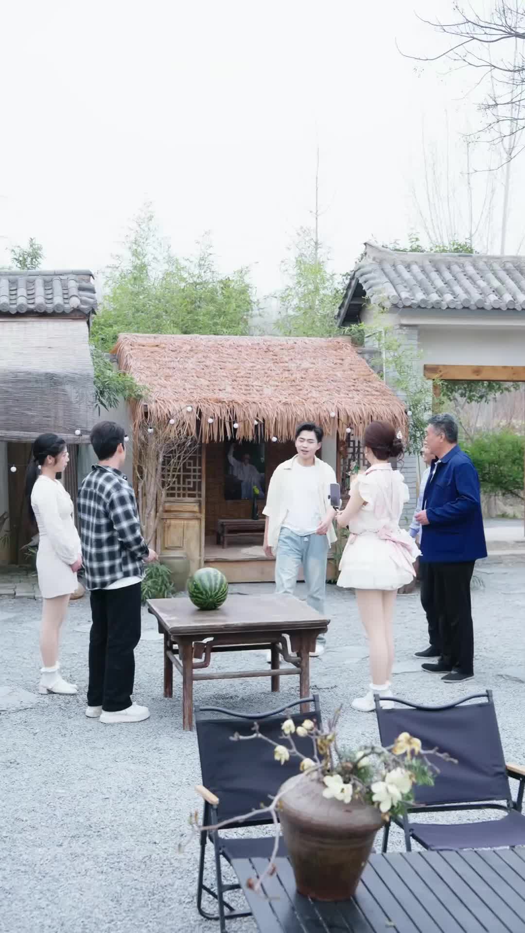 第8集 - 劉平質疑季寒千元西瓜，引村民爭議