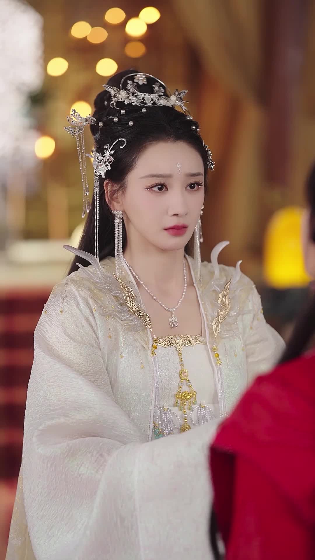 第3集 - 靈魂互換變聖女，現代身體惹禍端