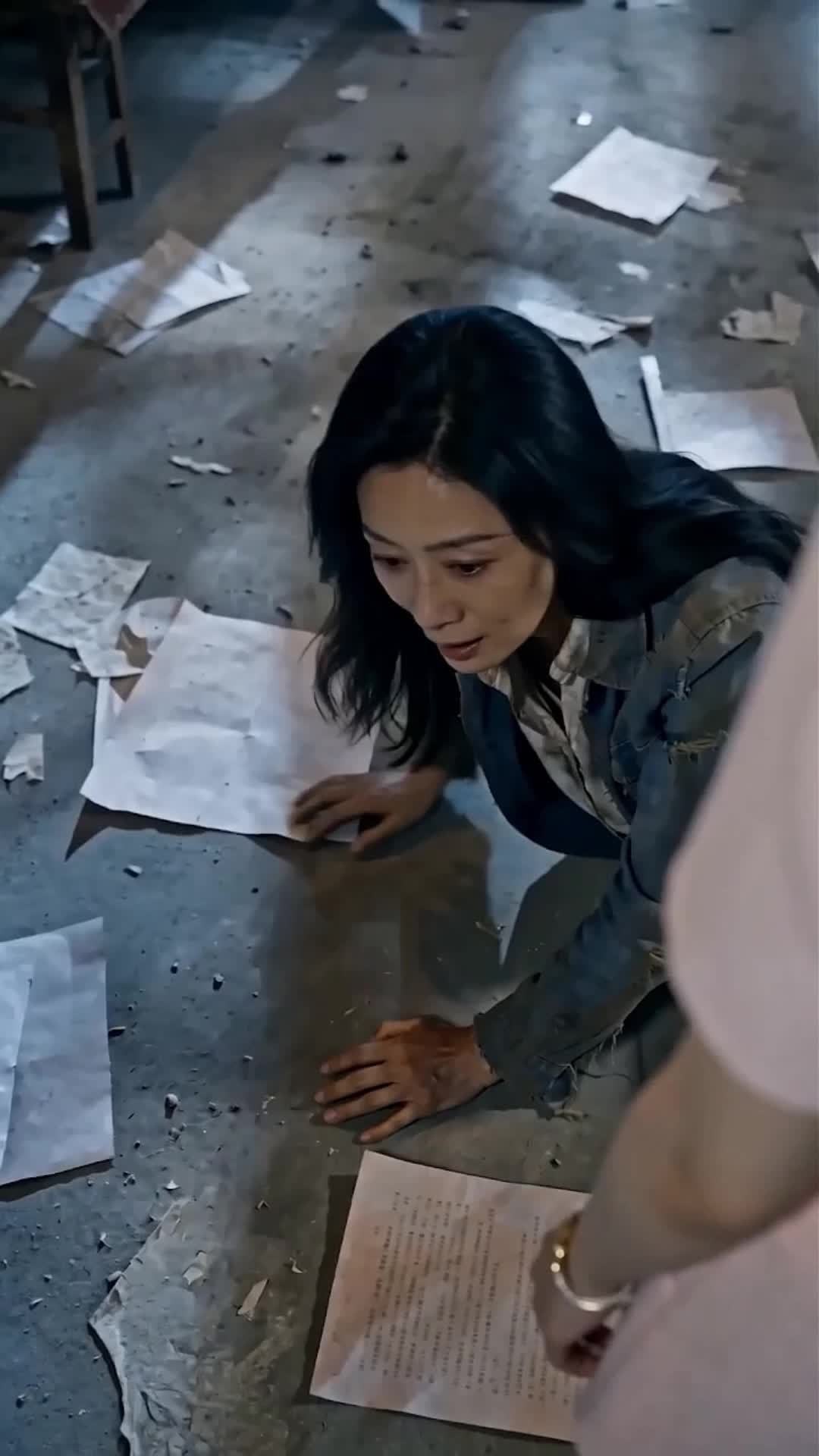 Episódio 2 - Bianca expõe planos e humilha a mãe adotiva