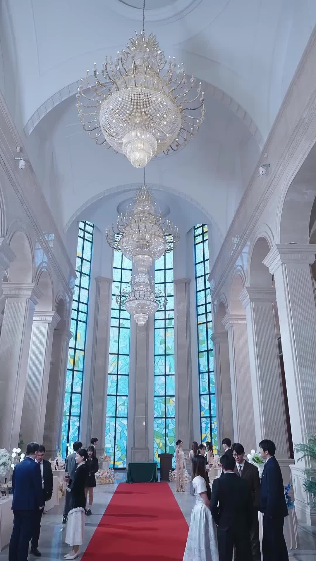 10. Bölüm - Müzayede Öncesi Gerilim ve Şüpheler