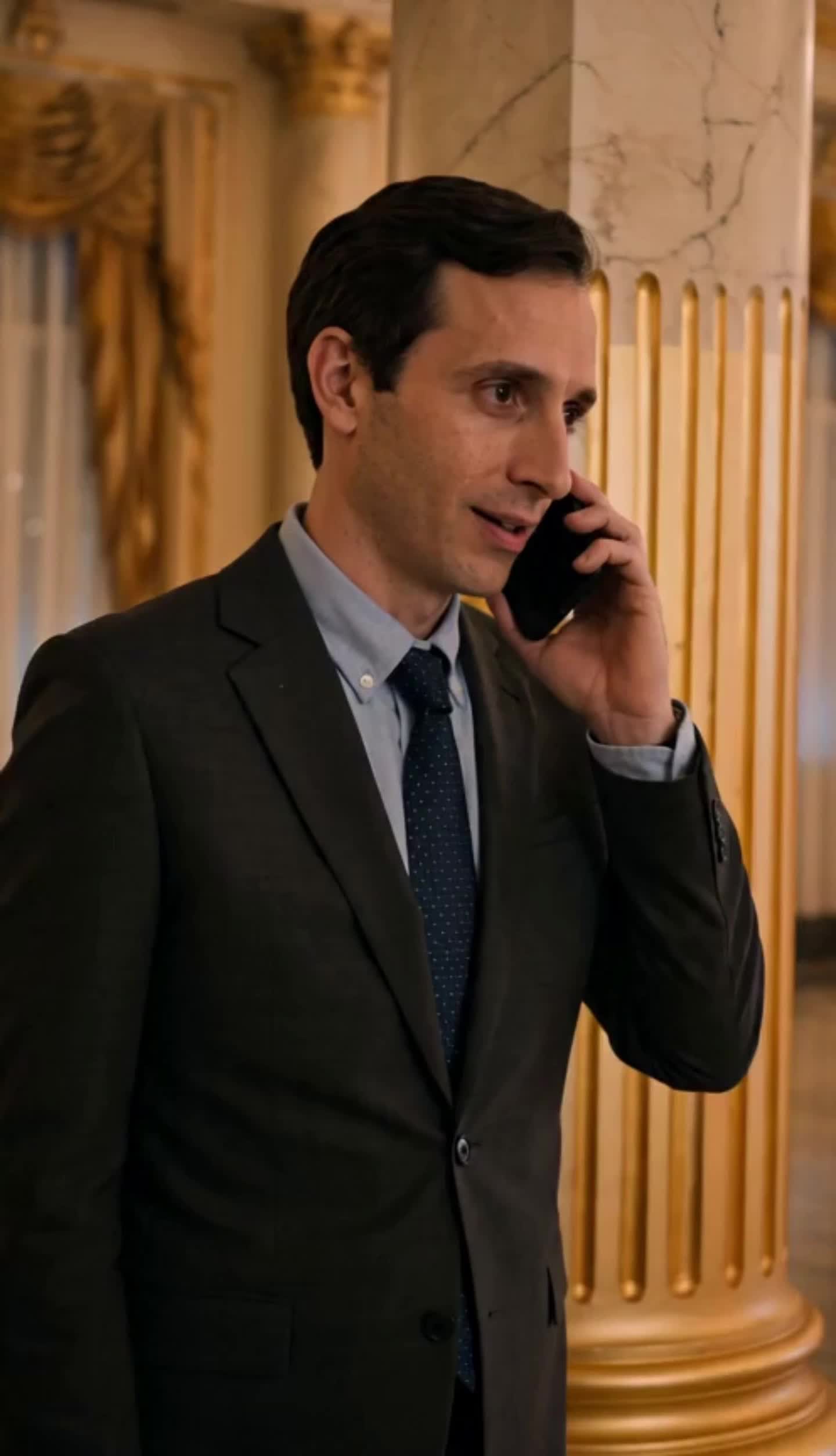 Episodio 20 - El Sr. Carter sube 50 pisos para la fiesta de Cloe