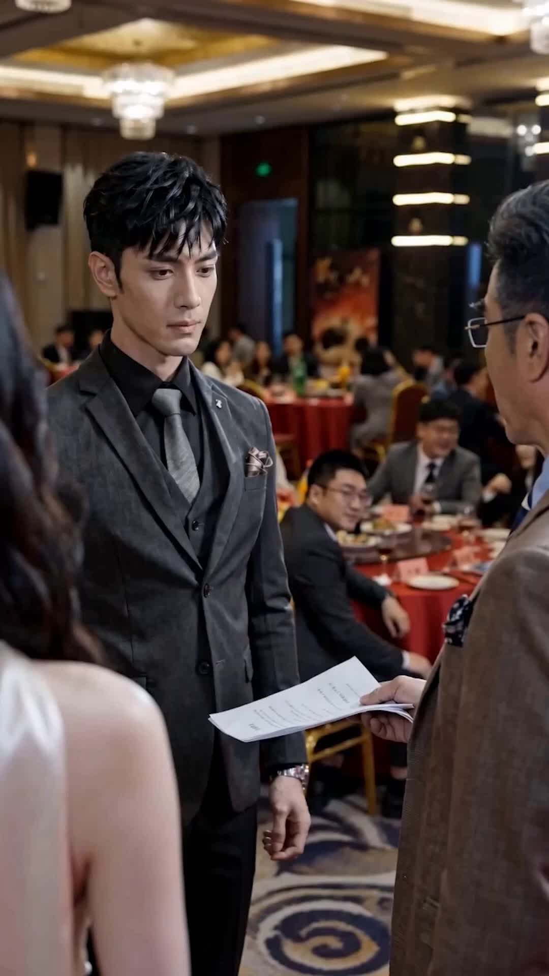 Episode 4 - Xiangrui Makes Big Offer to Poach Zhou