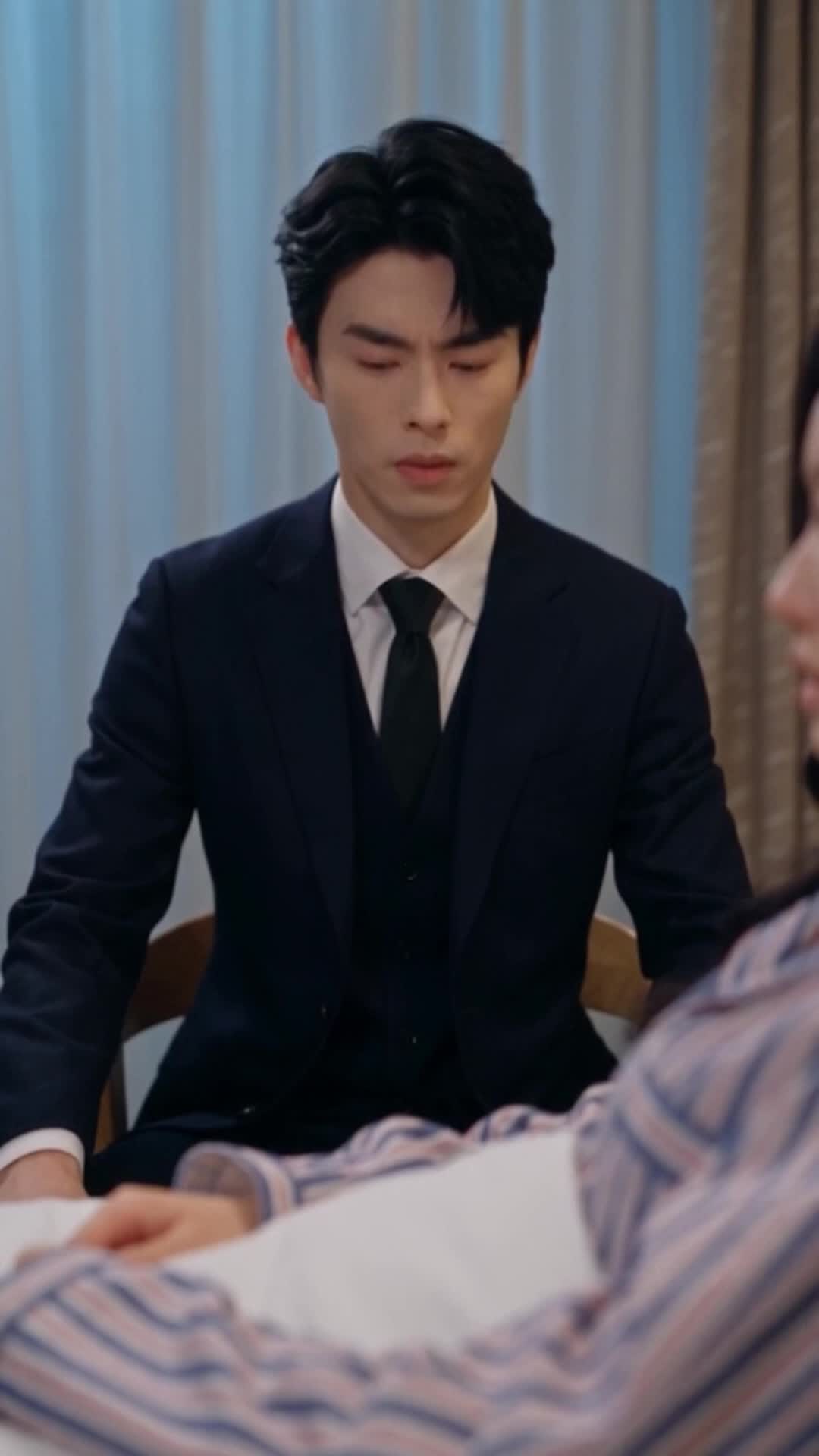 Episode 15 - Jingshen Backs Wife, Divorce Banquet News