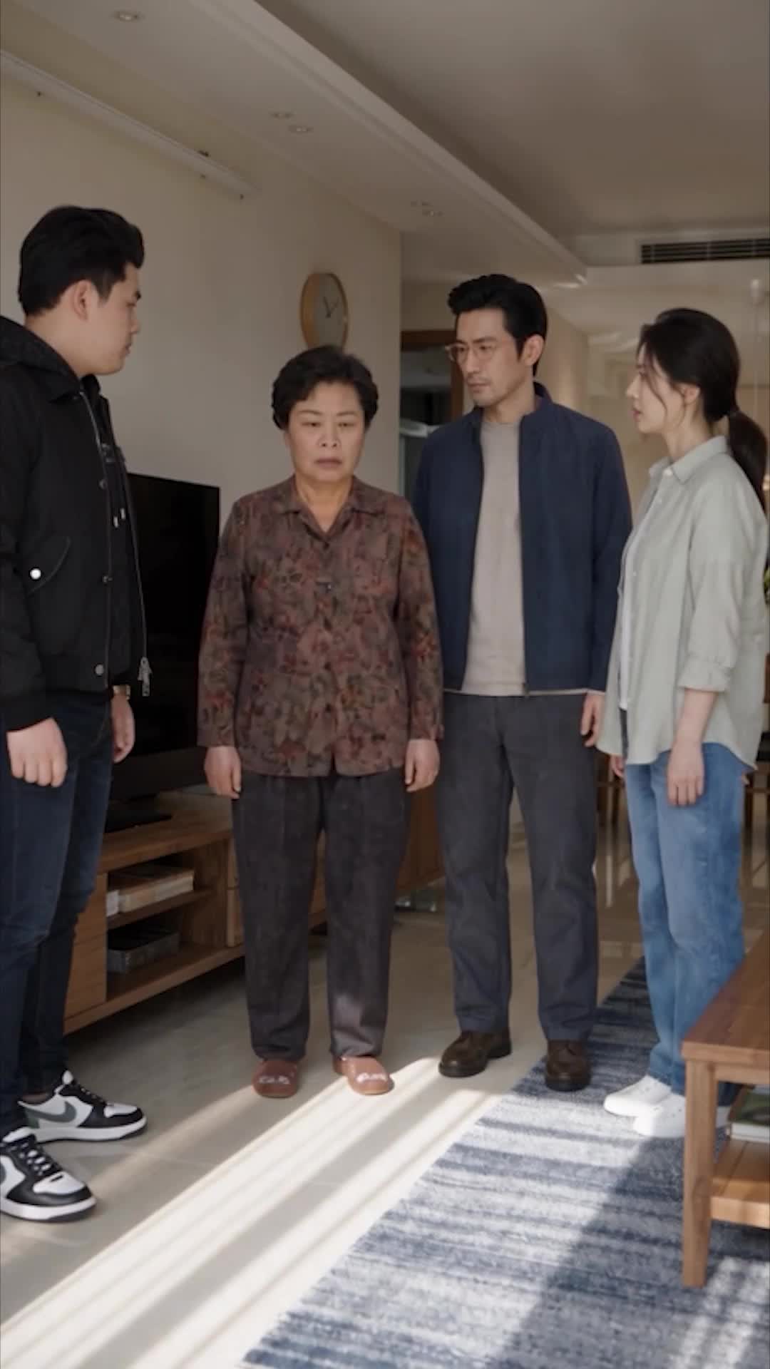 Episode 10 - Mom, I Won't Let You Hurt My Family