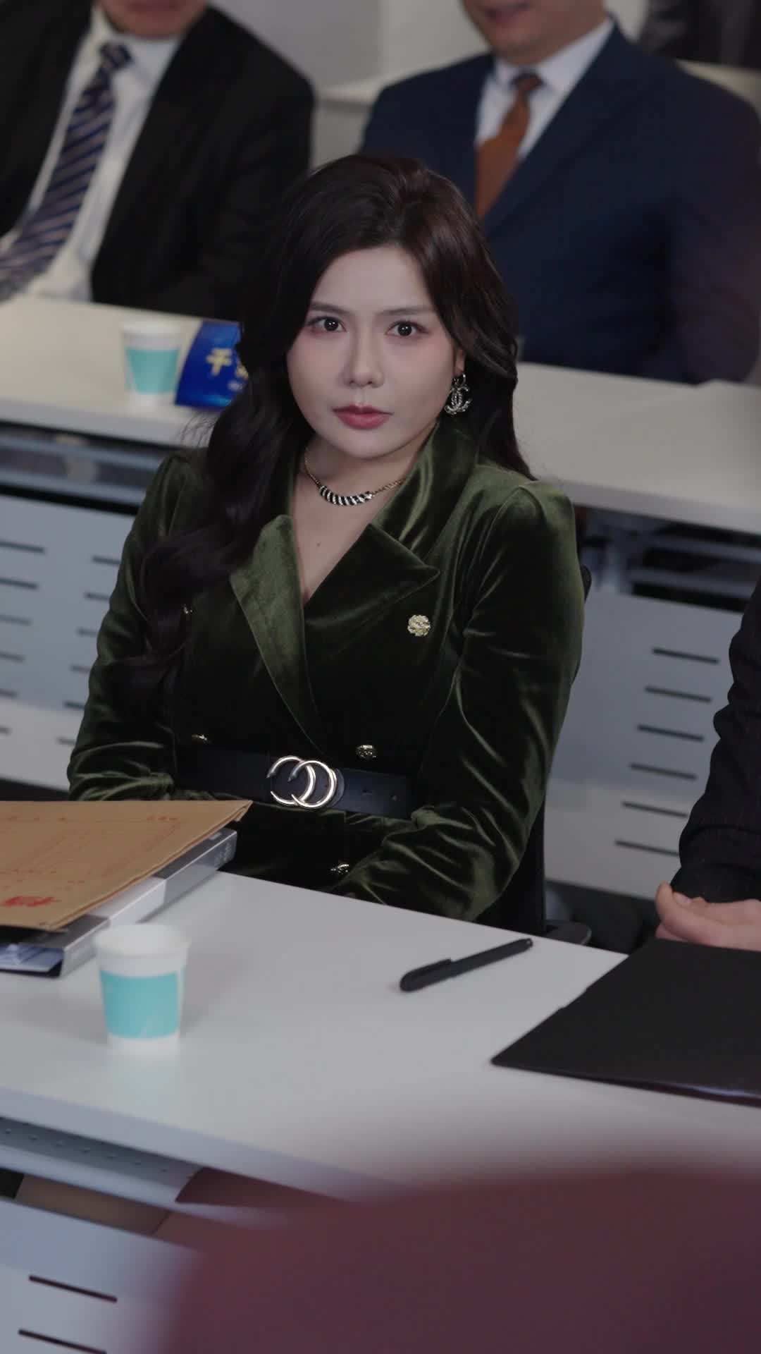 Folge 7 - Selena enthüllt: Nora ist unsere Tochter!