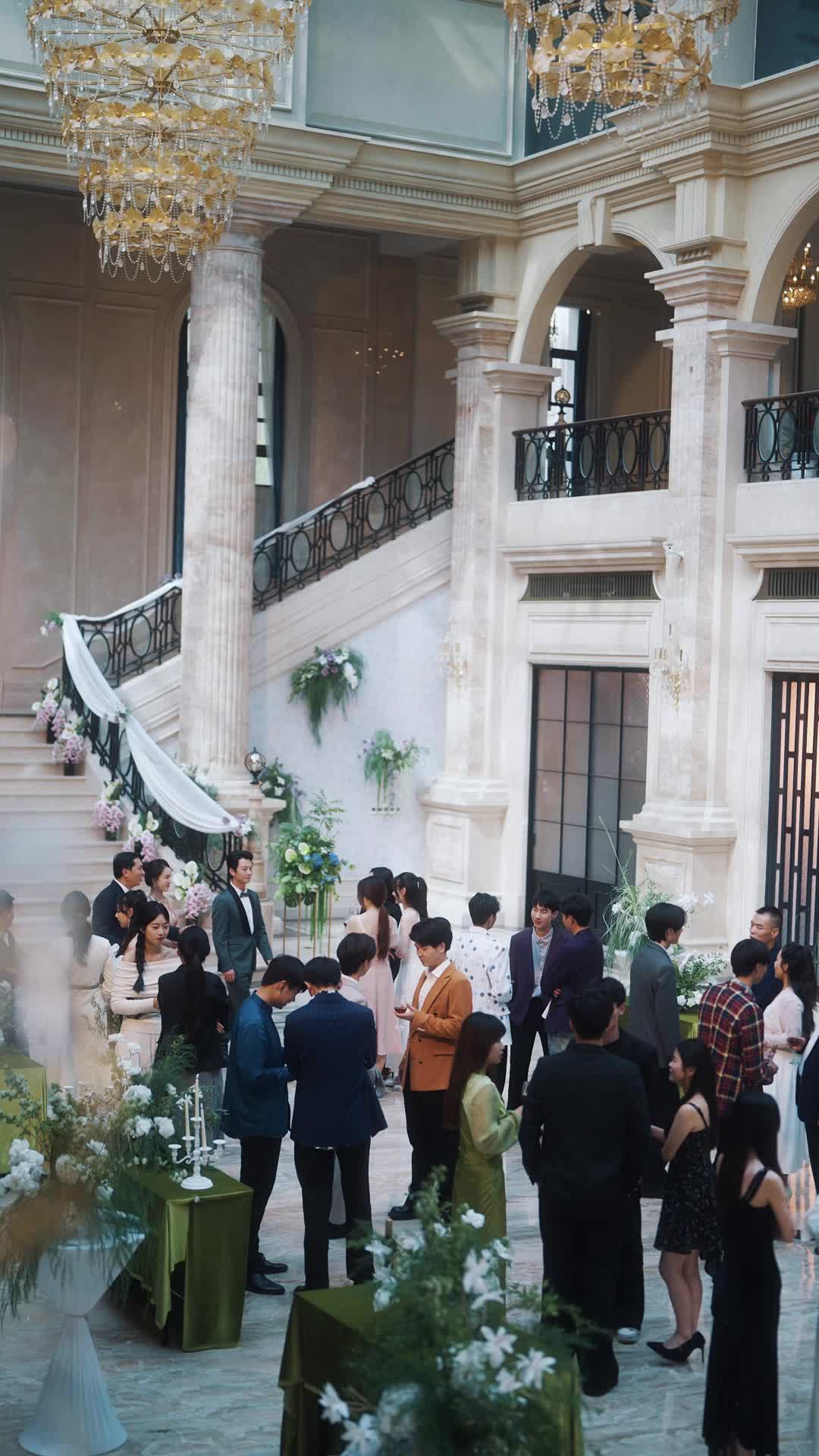 Episodio 5 - Adrián planea recuperar el Grupo Shen