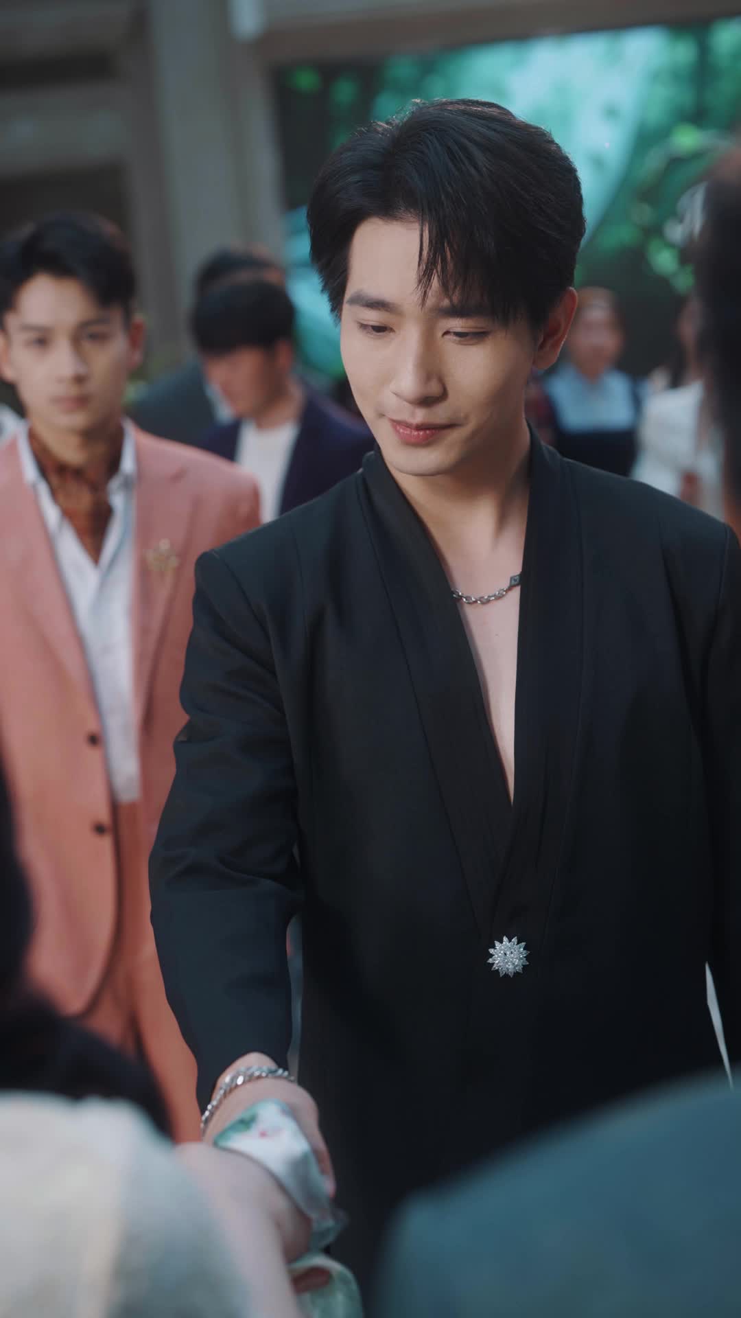 Episodio 7 - Vendaje y solicitud de piano en el banquete