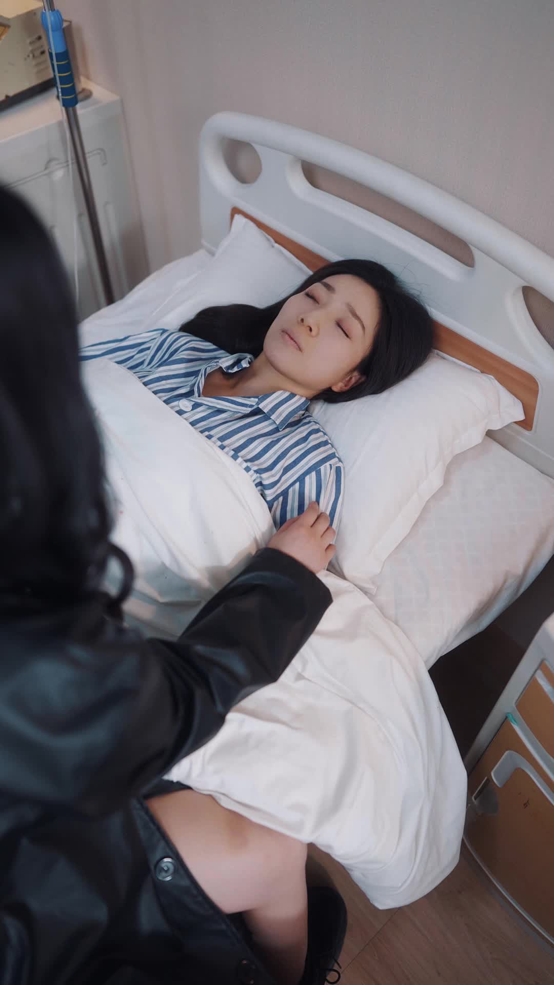 Episodio 19 - Elizabeth debe mantener su puesto matriarcal