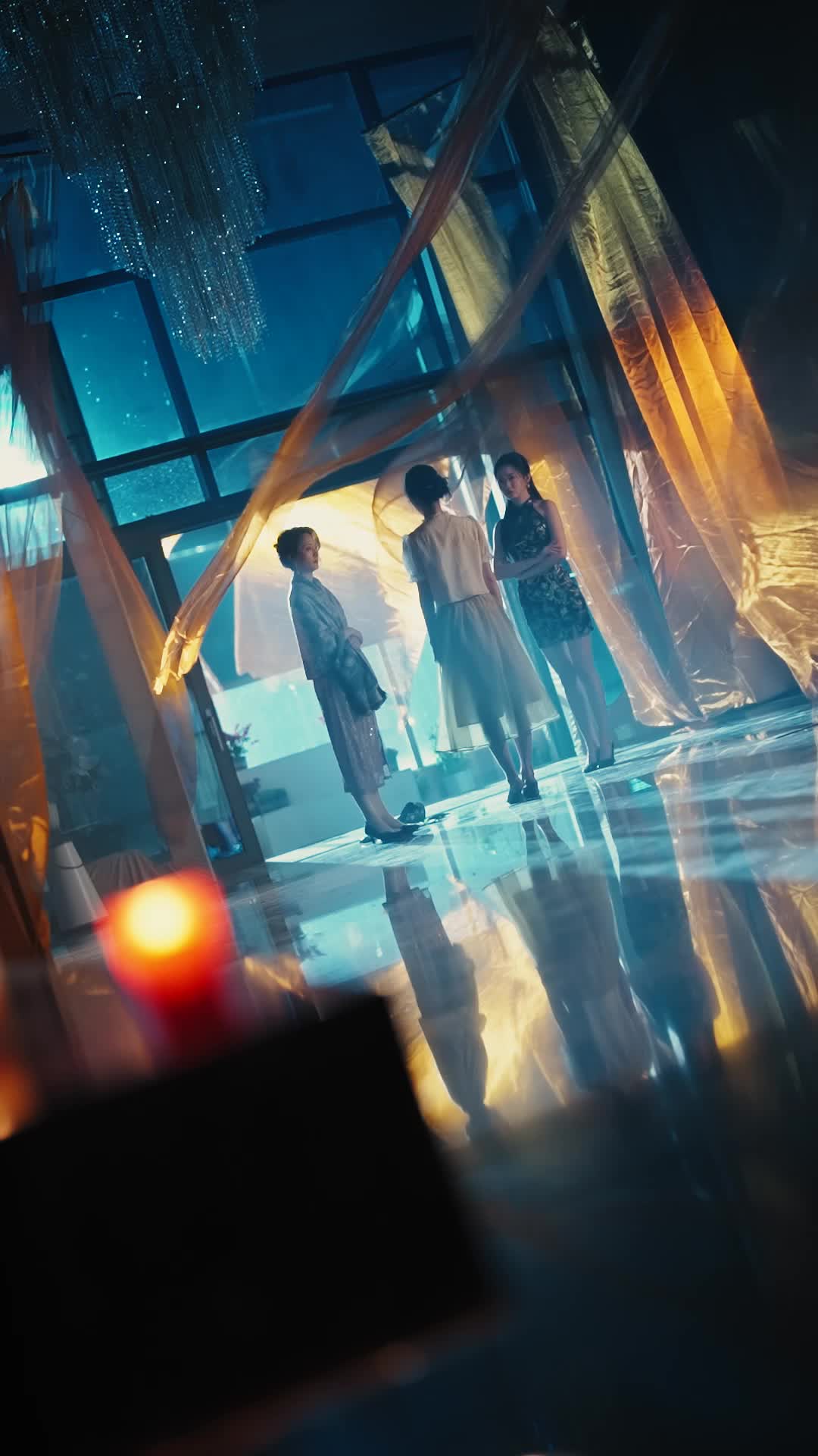 Episódio 1 - Injustiçada, Lorraine ameaça provar inocência