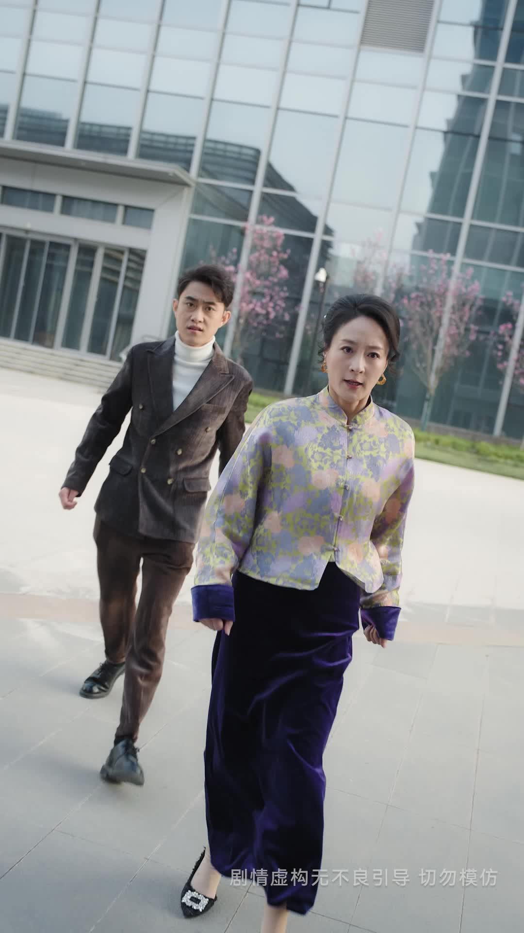 Episódio 10 - Mãe expõe Lillian e chama a polícia