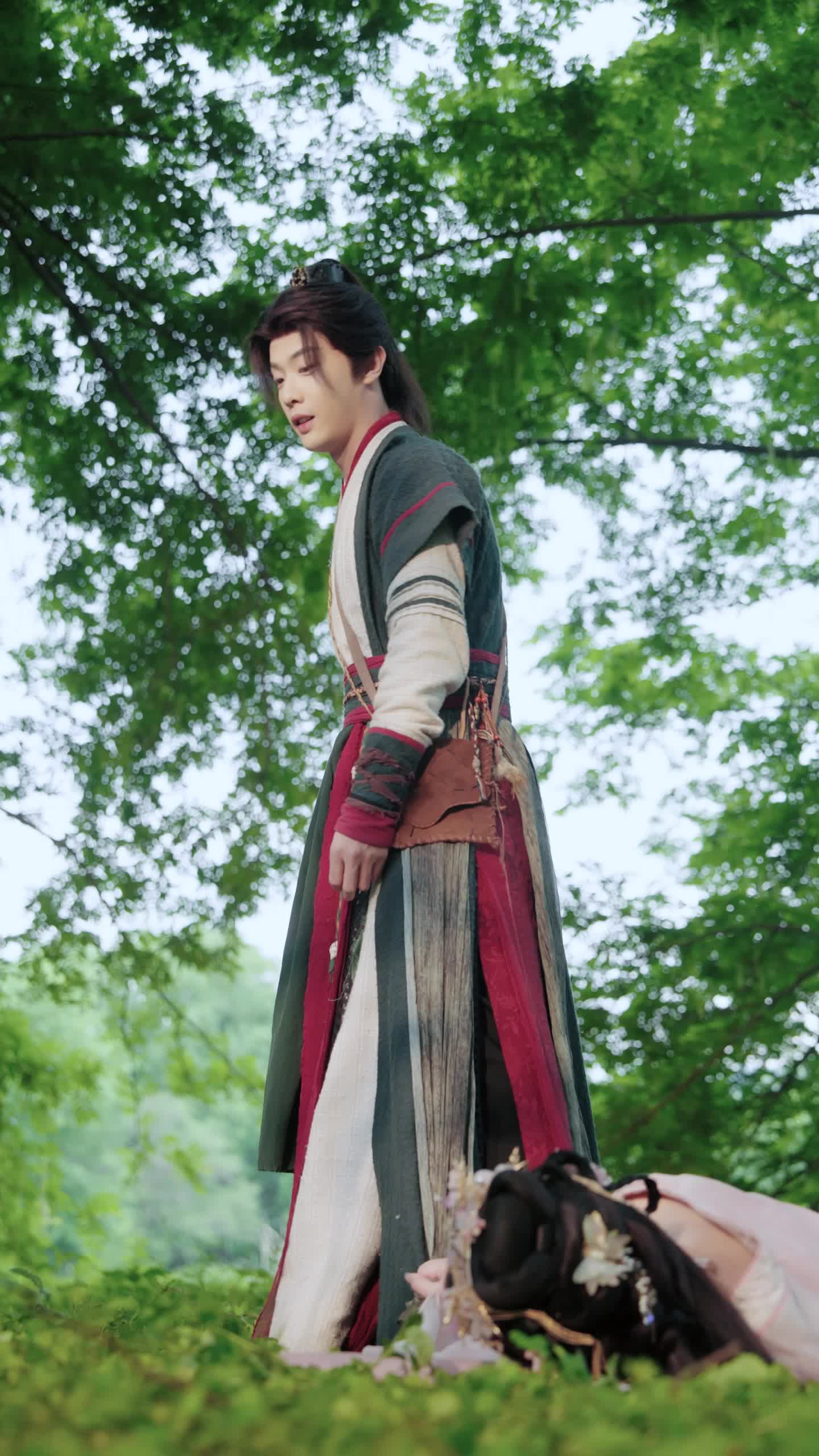 第4集 - 满门恋爱脑，唯有小师弟正的发邪