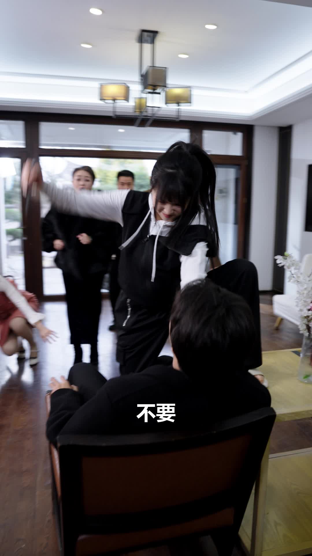 第6集 - 惡人村的厄運小姐