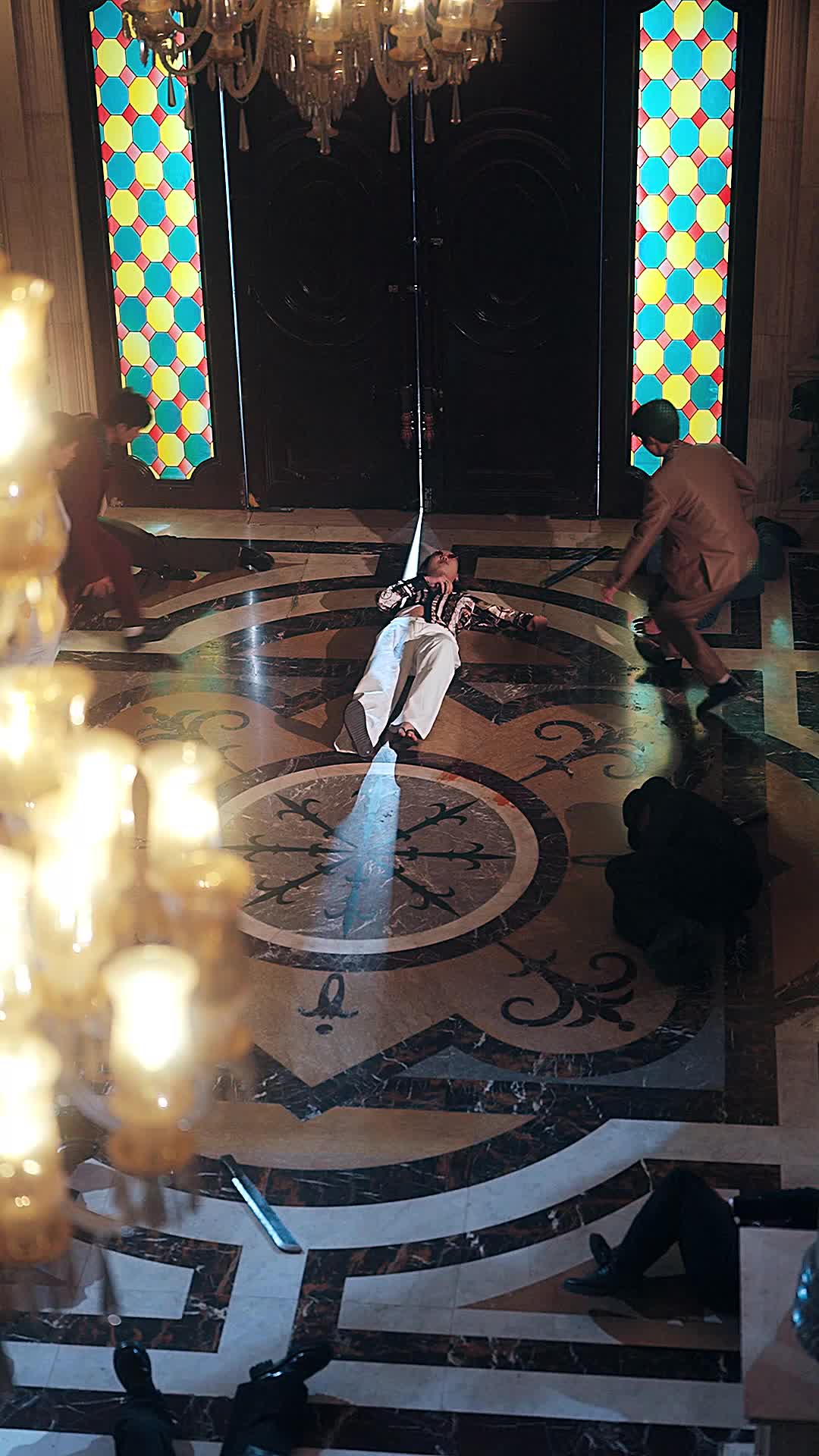 第2集 - 滿級大小姐下山，裝廢逗你玩