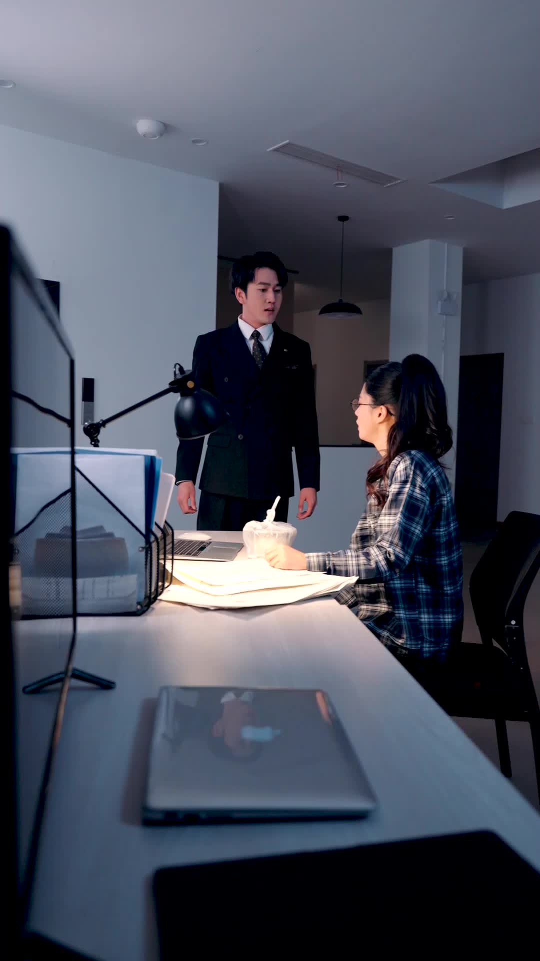 第3集 - 隱面女王