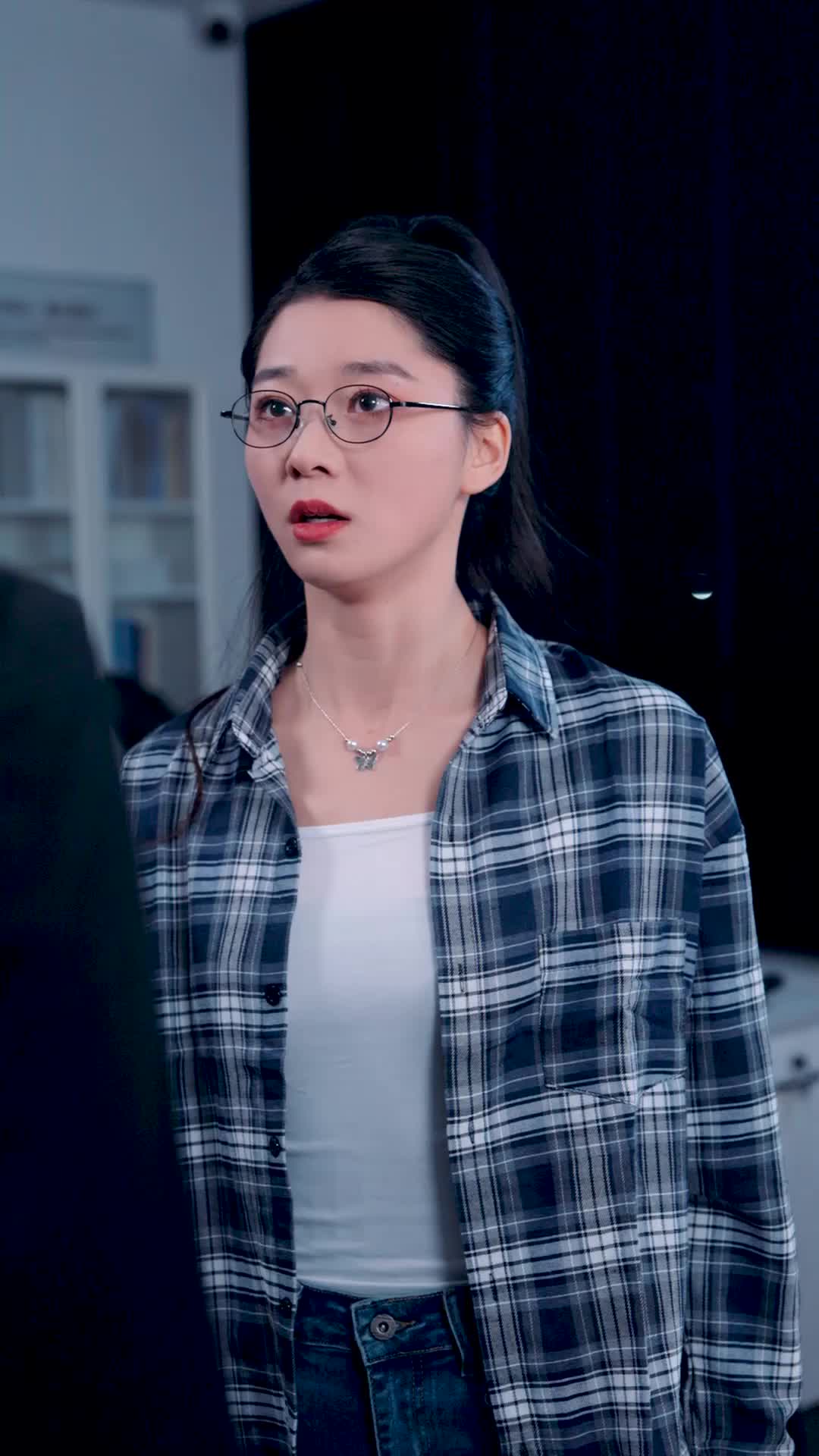 第4集 - 隱面女王