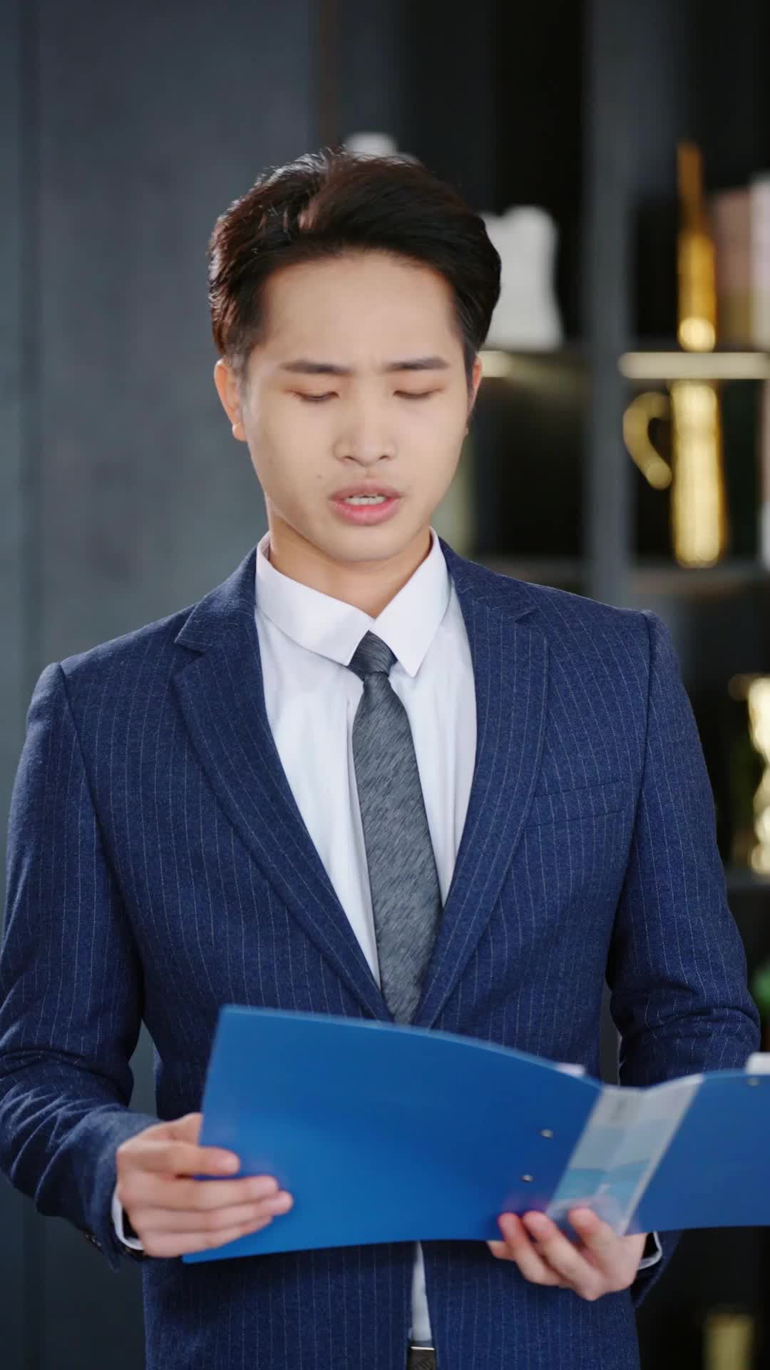 Episódio 7 - 酷颯媽咪，萌寶神助攻